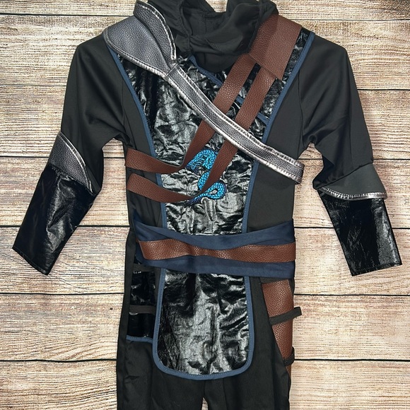 Ninja Costume size 5/6 - Picture 2 of 5